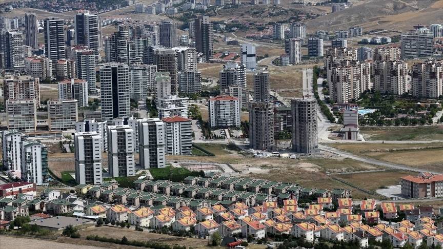 ‘Kira oranı da çok iyi’ diyerek stüdyo daireleri işaret etti! 1+0 daireler için ‘4-5 yıldır bas bas bir şeye bağırıyorum” dedi 2